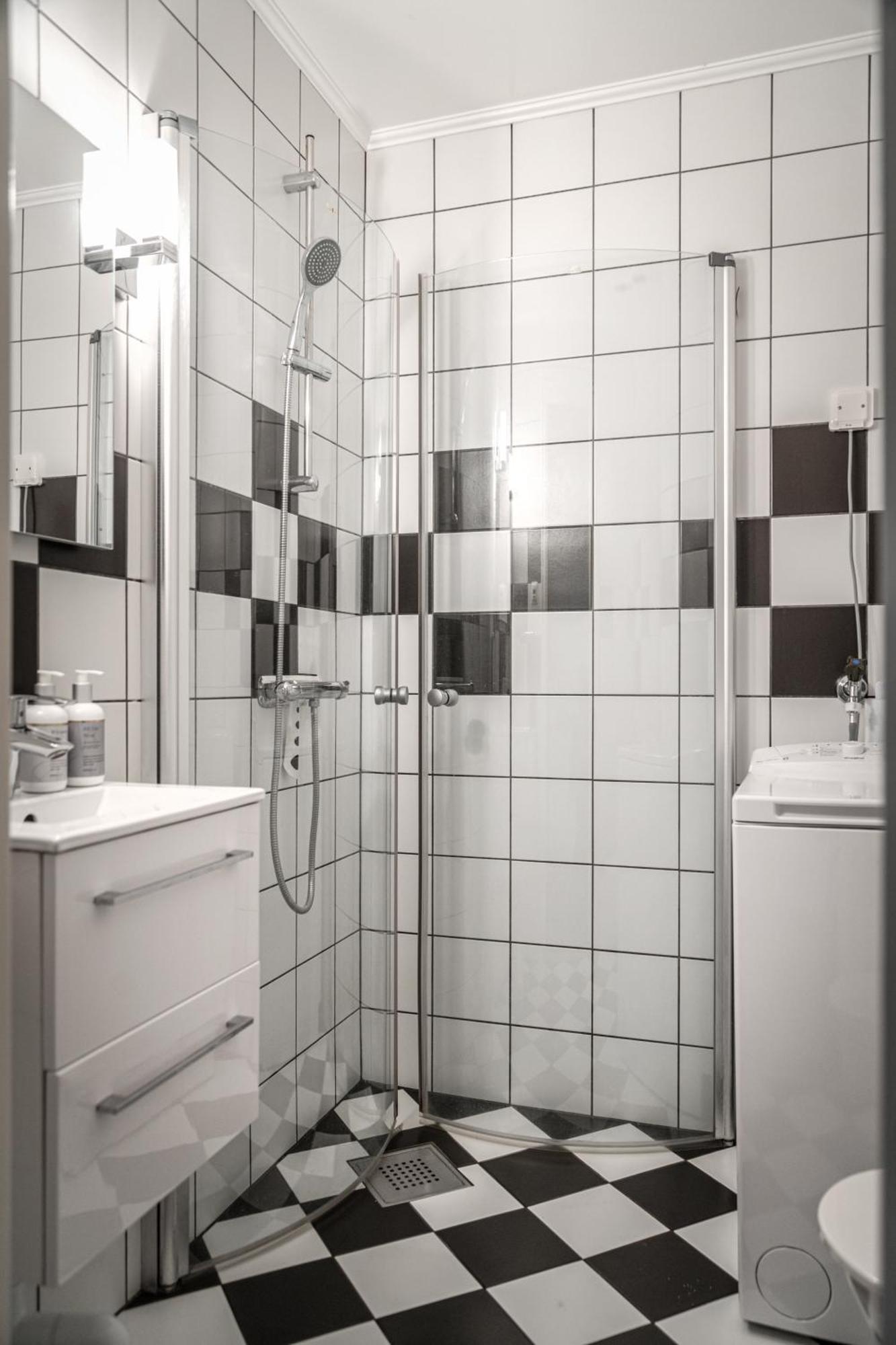 Vita Huset Pa Oesterlen Gärsnäs Exterior foto